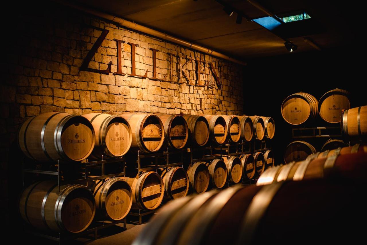 Weingut Und Gaestehaus Zilliken Ніттел Екстер'єр фото